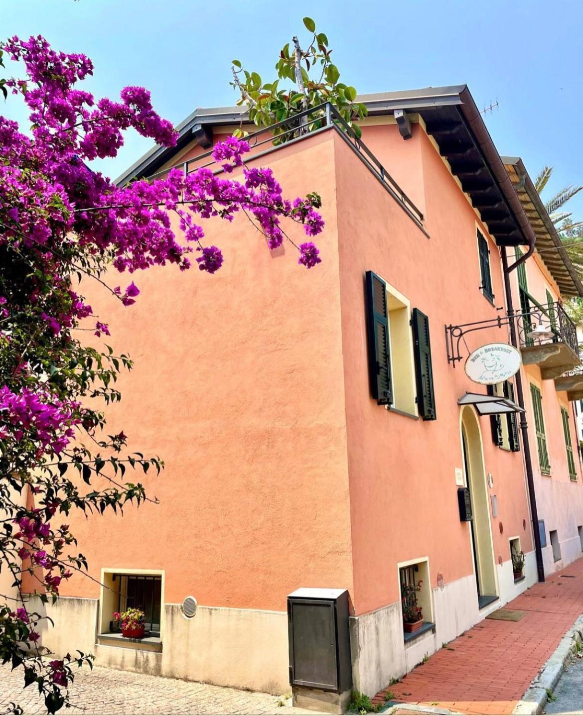 Acqua Di Mare Bed & Breakfast Бордихера Екстериор снимка