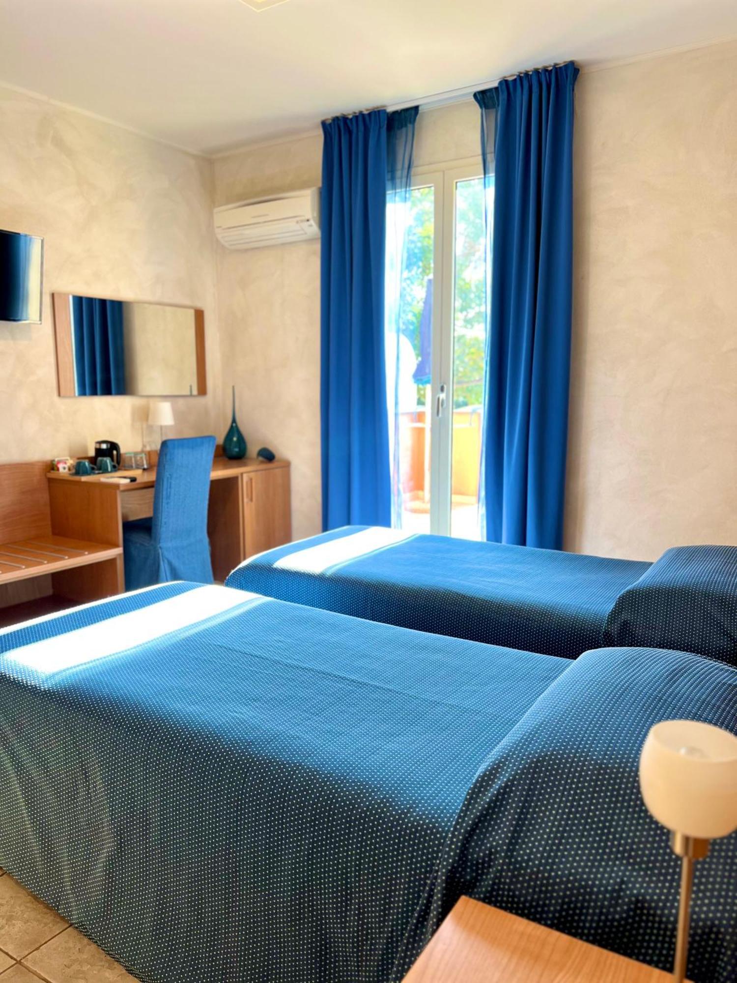 Acqua Di Mare Bed & Breakfast Бордихера Екстериор снимка