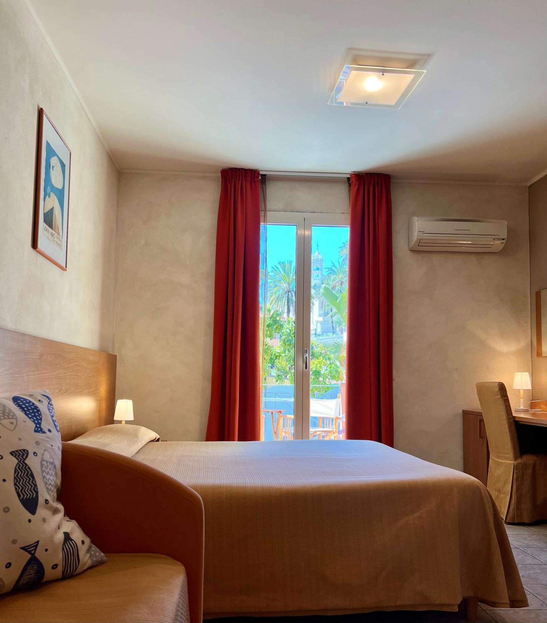 Acqua Di Mare Bed & Breakfast Бордихера Екстериор снимка