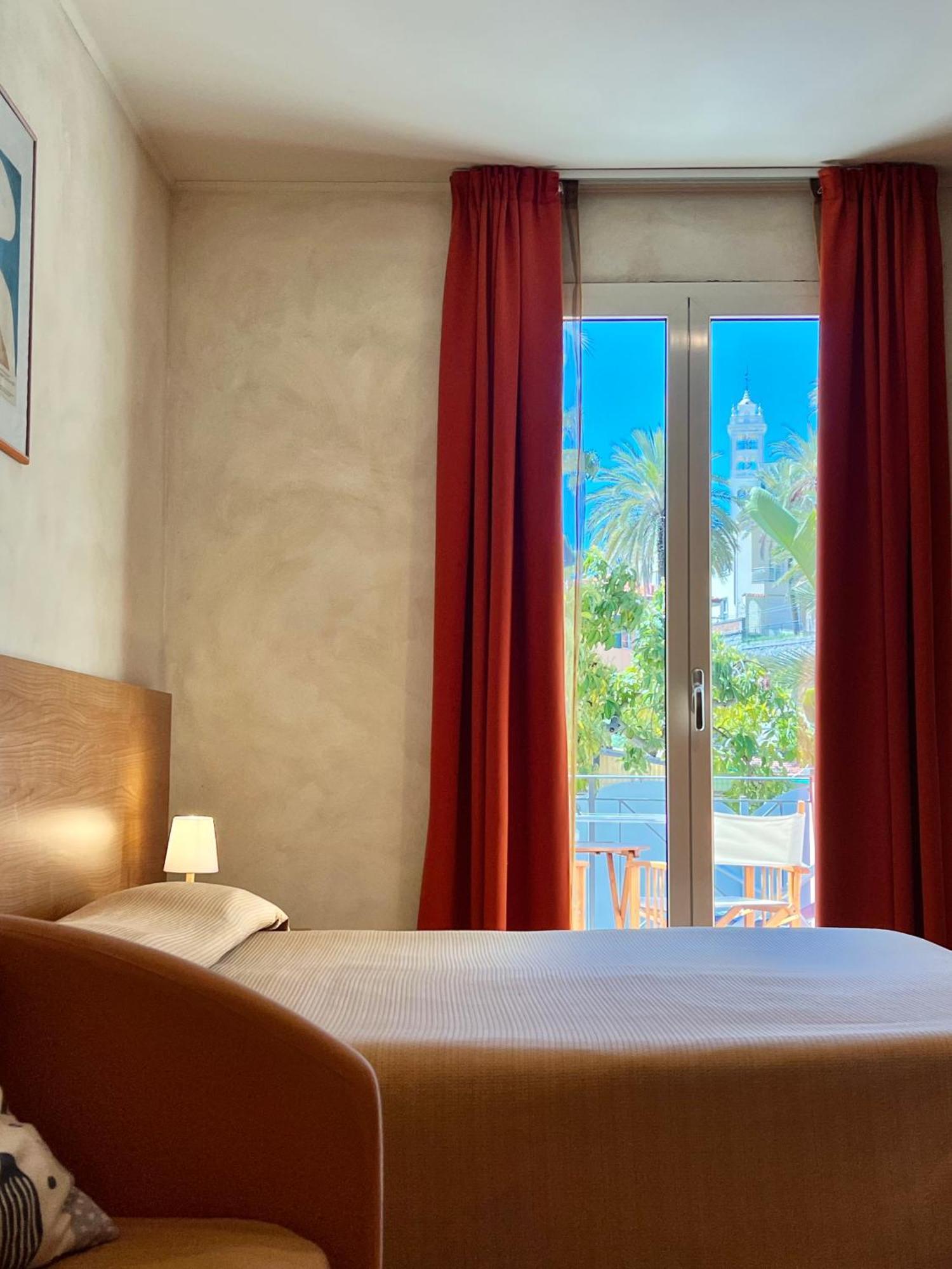 Acqua Di Mare Bed & Breakfast Бордихера Екстериор снимка